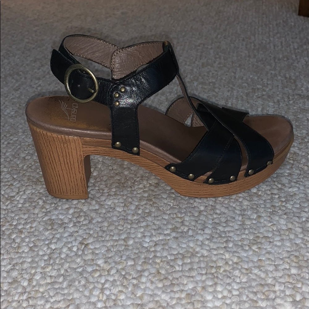 Dansko Women’s Daniela Heels